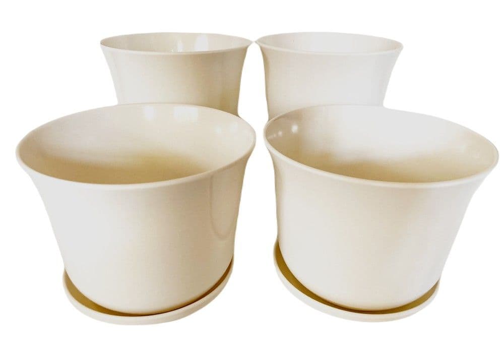 SET 4 MACETEROS BIODEGRADABLES CURVOS BLANCOS CON PLATO