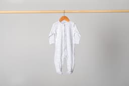Pijama Osito Print Estrellas Unisex Algodon Pima Peruano Gris Claro 3-4 ANOS
