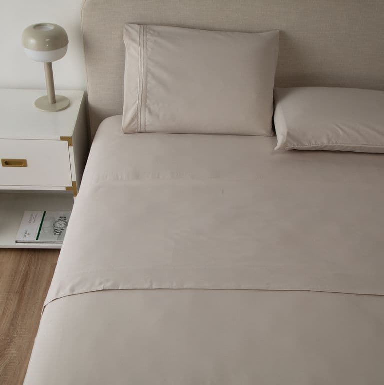Sabana Hotel Ultra Suave + Funda Bordada Varias Medidas - Beige - 2 plazas Blanco 2 PLAZAS