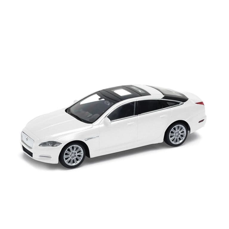 Auto 2010 Jaguar XJ -