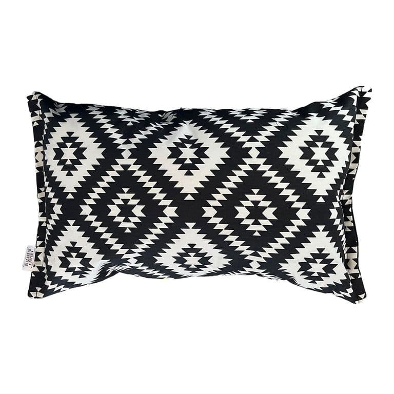 Funda Cojin Decorativo Diseno Rombo Negro 60x40.