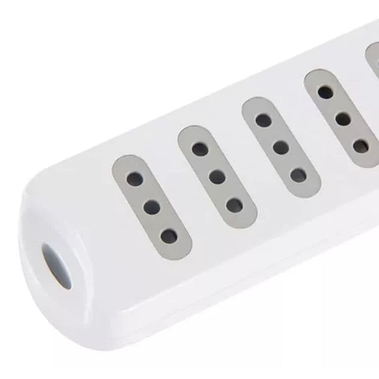 ALARGADOR 6 TOMAS Y 2 USB, 1.5 METROS SWITCH ON/OF BLANCO