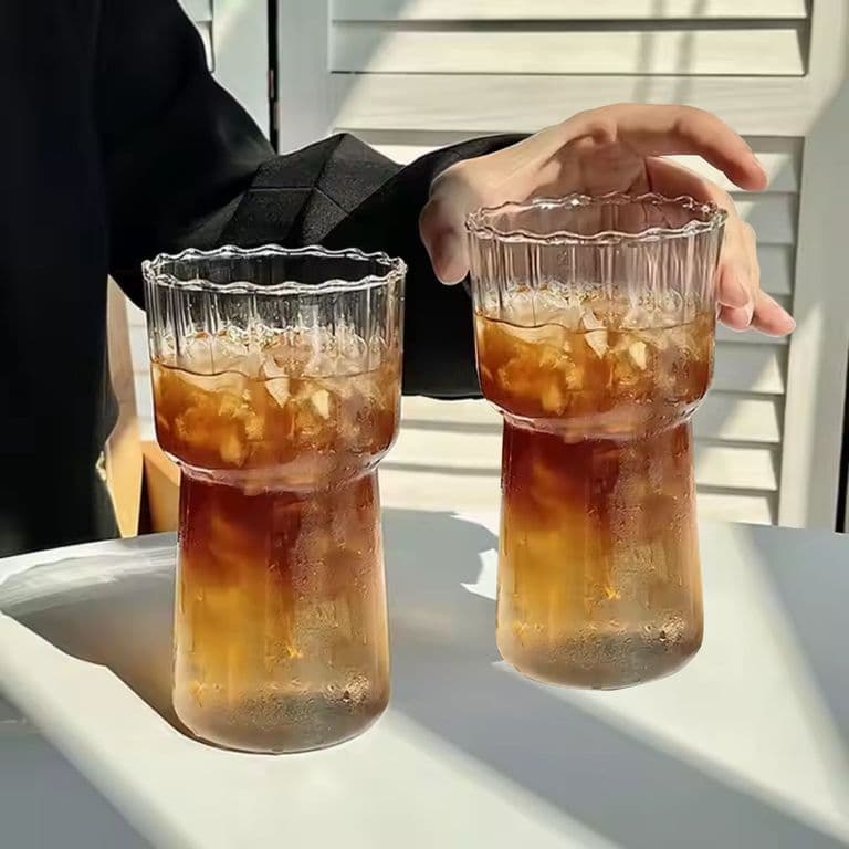 Set de 2 vasos altos de vidrio con ondas para cocteleria 590 ml