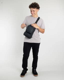 Jogger franela sin punos Juvenil Standar Fit Negro Negro 12