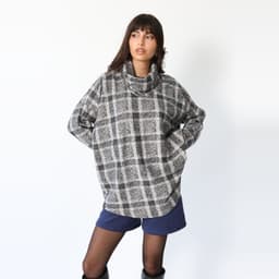 Sweater Maxi Daniela Gris Cuadros - Diseno Chileno - Gris TALLA UNICA