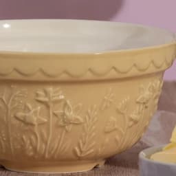 Bowl In The Meadow Narcisos Arena 21cms
