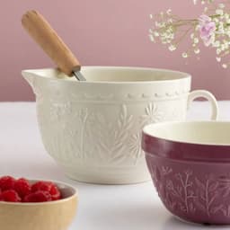 Bowl In The Meadow Mezclador Crema 19cms