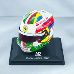 Casco Formula 1 Charles Leclerc Ferrari GP Brasil 2022 1:5