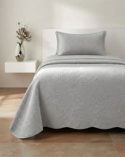 Cubrecama Quilt de Verano Liso 1.5 Plazas con Relieve