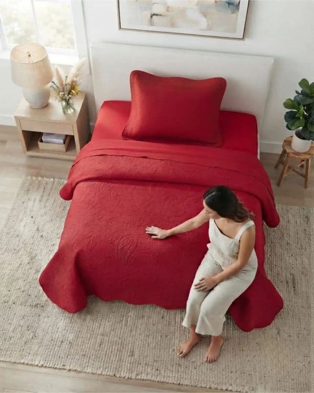 Set Quilt Verano 1.5 Plazas Liso Con Relieve Y Juego De Sabanas