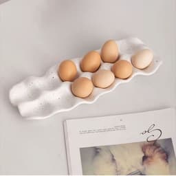 Huevera de Ceramica para 12 Huevos Blanco