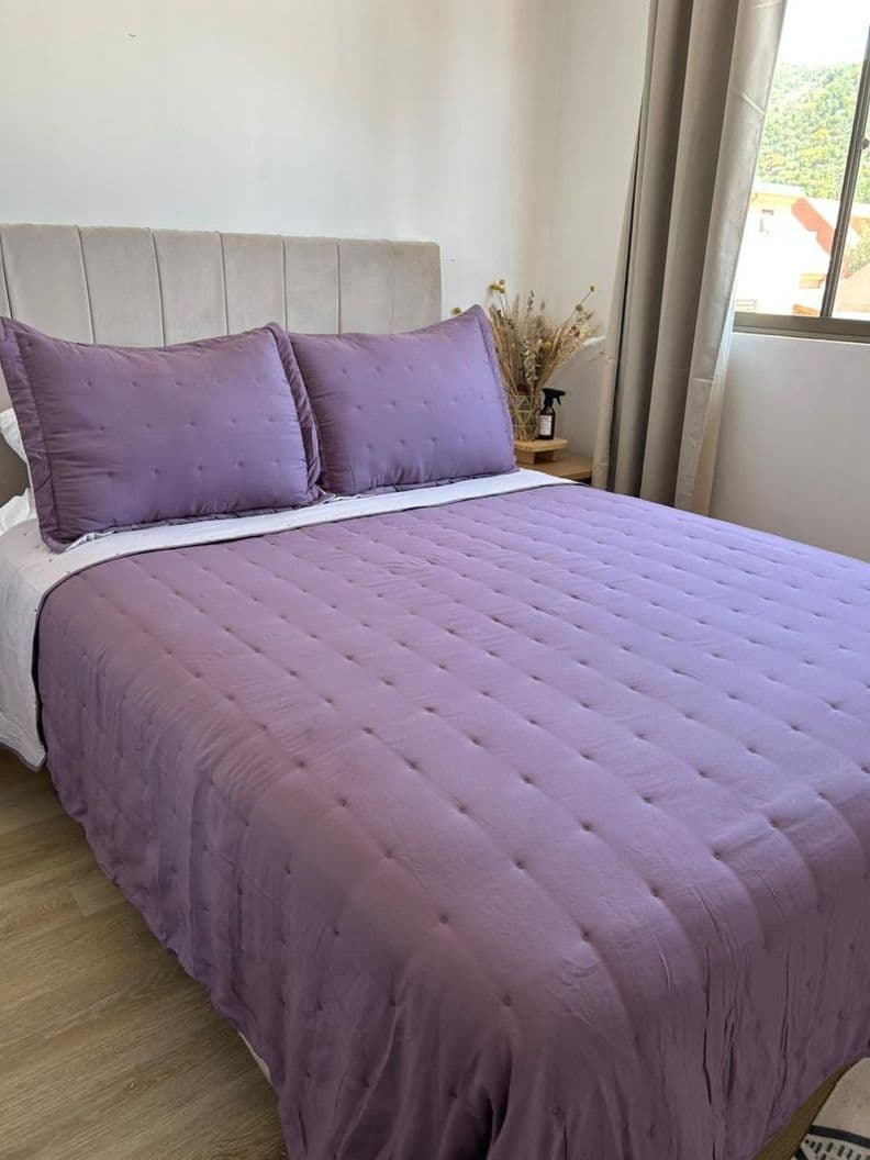 Cubrecama de algodon bordado 2 plazas Morado Claro