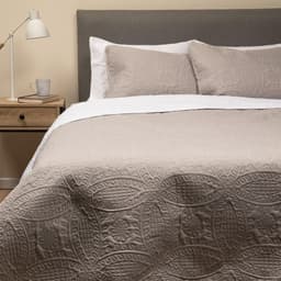 Cubrecama Quilt Reversible + fundas Almohada King/Super King Blanco