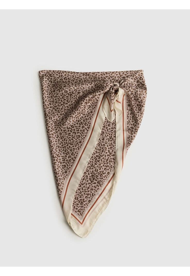 Panuelo Cuadrado Animal Print Street Blanco
