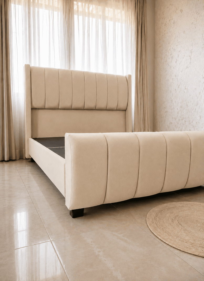 Cama Europea Moderna 2 plazas con Doble Respaldo Beige