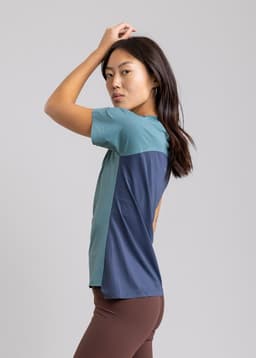 Polera Var Stone Blue - Transpirable Ultra Light Azul Oscuro S