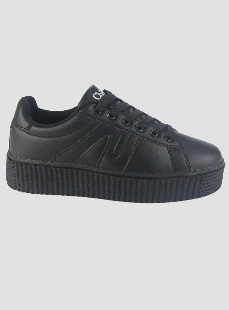 Zapatilla Chalada Mujer Flumi-10 Negro Urbano 40