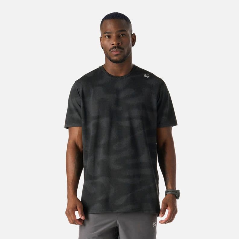 Polera manga corta running sin costuras hombre Built To Move Negro XL