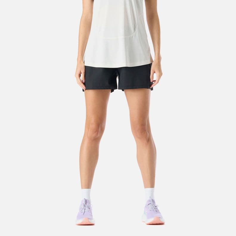 Short Deportivo Running 4" Mujer Built To Move Negro L