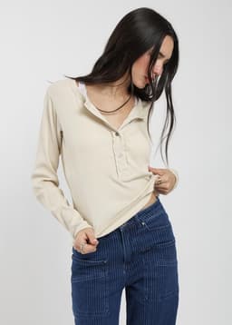 Polera Manga Larga Half Snap Rib Mujer Beige S