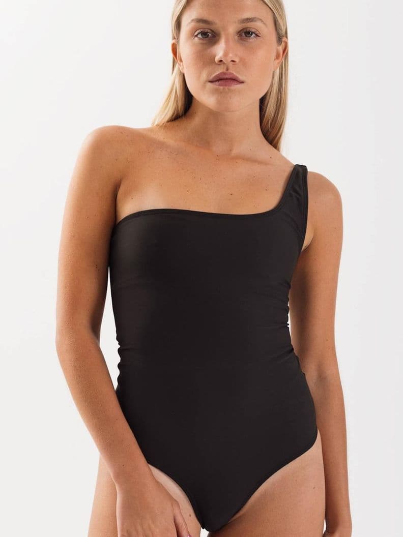 Traje de Bano Daikiri Mujer Un Hombro Negro Filtro UV50+ S