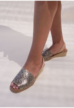 Sandalia Cuero Anika Bronce 37