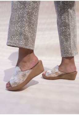 Sandalia Cuero Madlen Beige 39