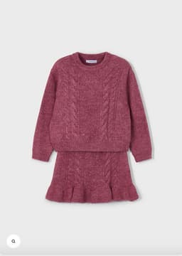 Conjunto de jersey, falda con volantes en el bajo. Purpura 3 Anos