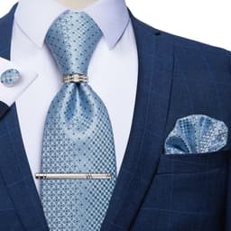 Corbata Hombre Seda + Clip sujetador, anillo, pano, colleras en caja Celeste