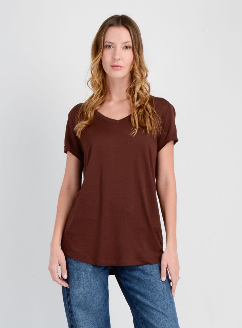 POLERA MANGA CORTA ESSENTIAL CAFE M