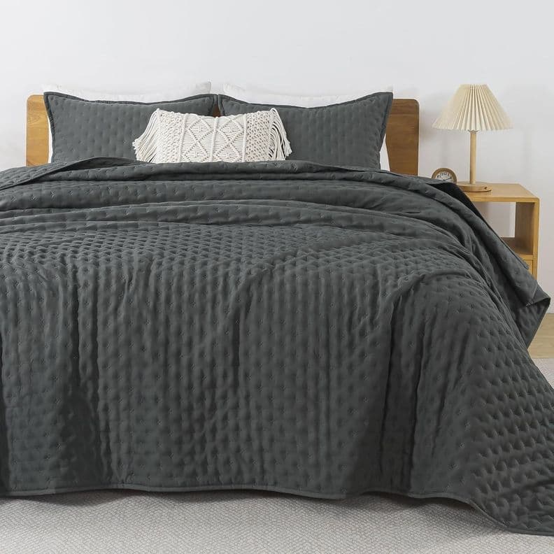 Cubrecama Quilt + Fundas De Almohada Cobertores Acolchado King Casa Nerola Gris 0