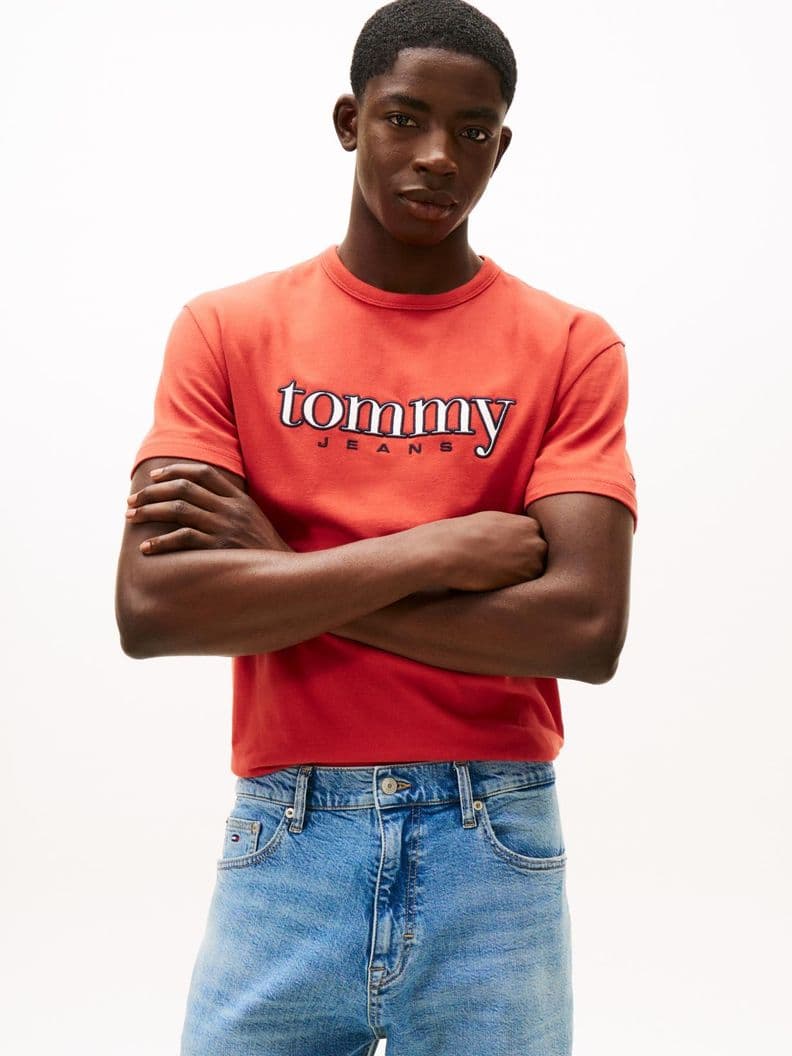 Polera Con Aplicacion Del Logo Regular Fit Rojo L