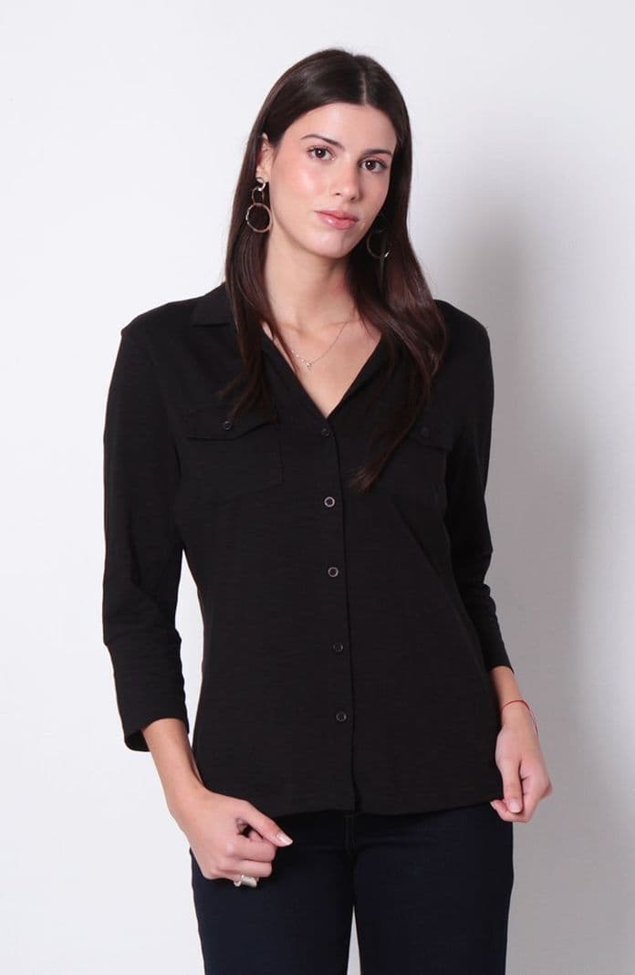 Blusa Manga 3/4 Abotonada En Delantero Con Rib En Costado Negro S
