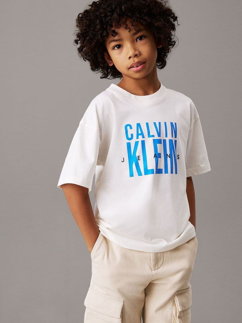 Polera Nino Bold Ck Graphic Blanco Calvin Klein 14
