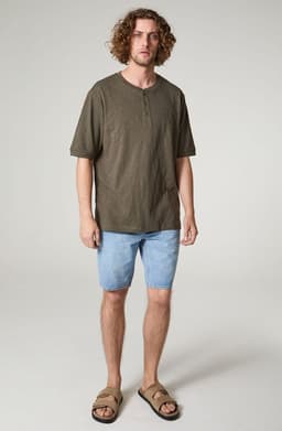 Polera Hombre Manga Corta Henley Regular Fit Botones Verde L