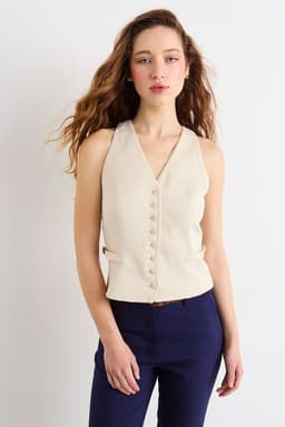 Polera Sin Mangas Beige iO 14220226062106 L