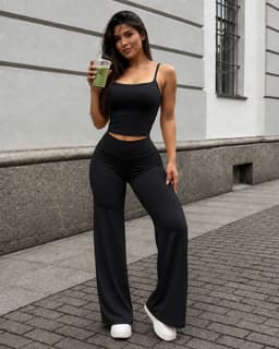 Set Deportivo Top Tirantes y Pantalon Palazzo Tiro Alto Negro XS