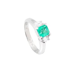Anillo de Platino Esmeralda Princess. Talla 9