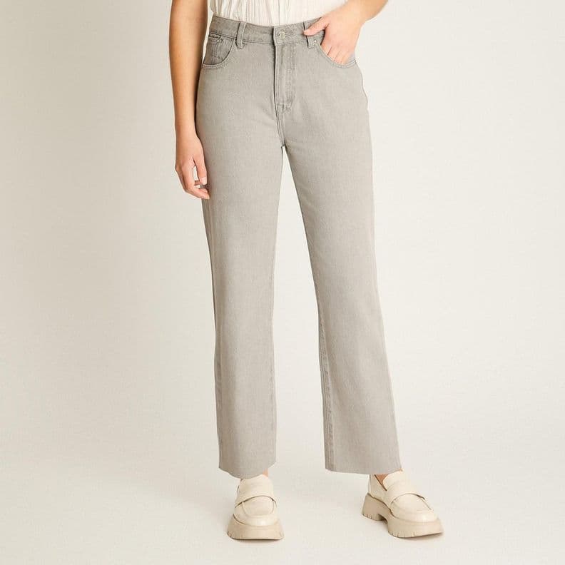 Jeans Gris Mom Con Ruedo 42