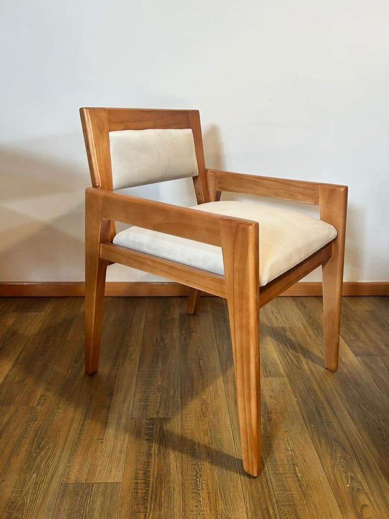 silla de comedor mediterranea barniz miel tapiz beige f