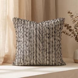 Set 2 Fundas de Cojin Peluche Rayas Bicolor Negro 45x45 cm Coleccion Safari Nairobi