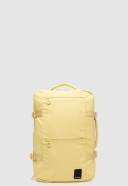 Mochila Travel Butter Articulo Personal Bubba Essentials Amarillo