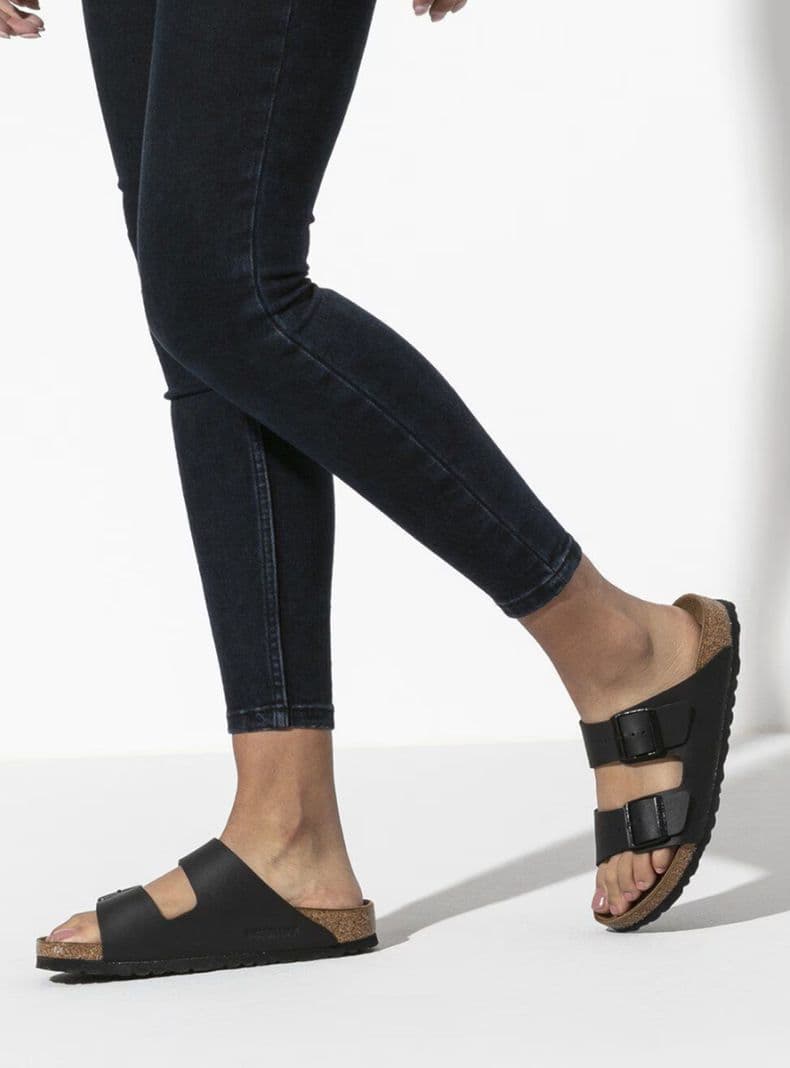 Sandalia Arizona Big Buckle Cuero Mujer Negro 38
