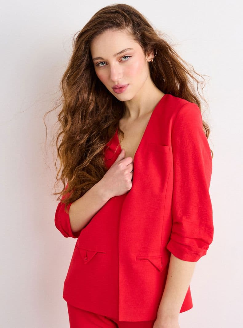 Blazer Liso con Mangas Tres Cuartos Rojo 42