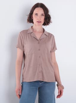 Blusa Manga Corta Abotonada en Delantero y Bolsillo Beige L