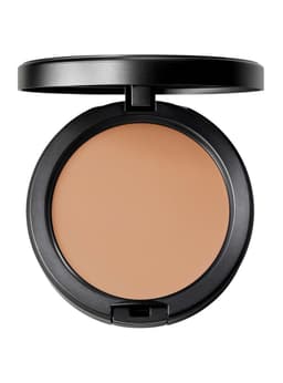 Base de Maquillaje Studio Fix Powder Plus Foundation NW18 MAC